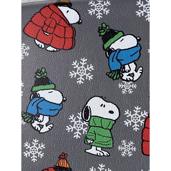 PEANUTS Snoopy Puffer Jacket XL Anti-Fatigue Kitchen Mat 20” X 39” Winter NEW - Picture 13 of 16